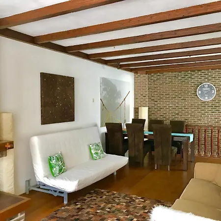 Be Scheveningen Guest house The Hague