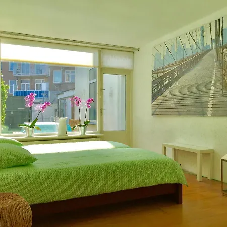 Be Scheveningen Guest house